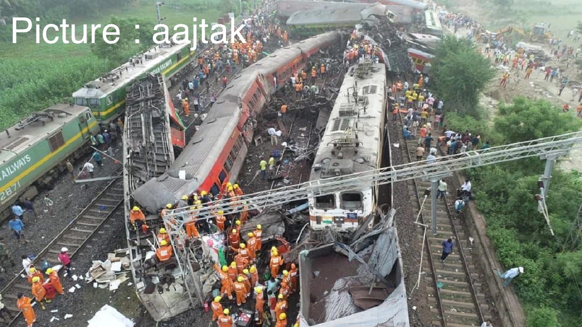 भारतमा रेल दुर्घटनामा परी मृत्‍यु हुनेको संख्यामा २८० पुग्यो 