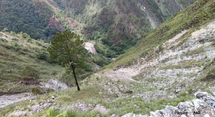 भारतमा कार दुर्घटना : १० पर्यटकको मृत्यु