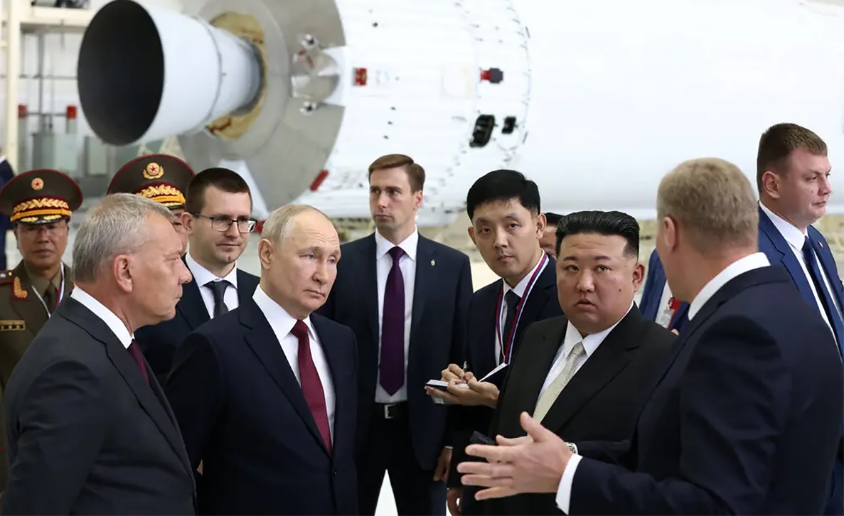 रूसी राष्ट्रपति पुटिन र उत्तर कोरियाली नेता किमले साटे उपहारमा ‘राइफल’