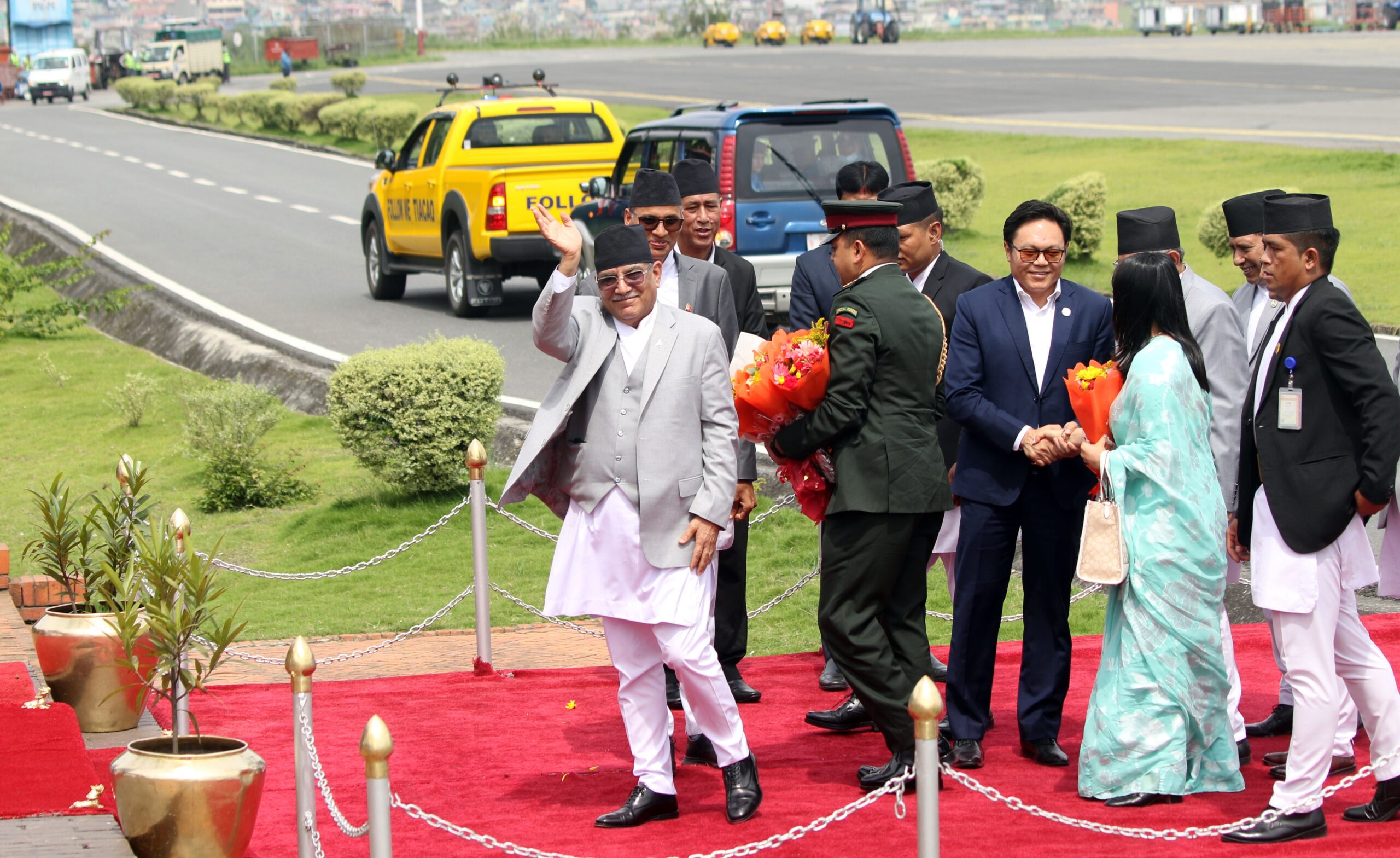 प्रधानमन्त्री प्रचण्ड स्वदेश फिर्ता, नेपाल–चीनका सबै नाका खोल्ने सहमति