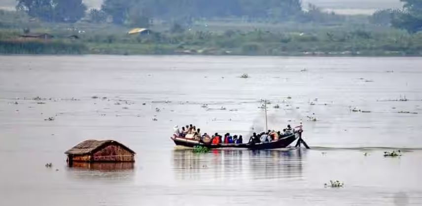 भारतको बिहारमा डुङ्गा पल्टिँदा २ जनाको मृत्यु