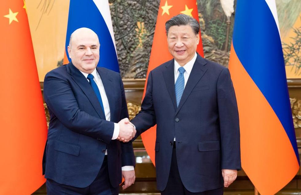 चिनियाँ राष्ट्रपति सी र रूसी प्रधानमन्त्री मिखाइलबीच भेटवार्ता