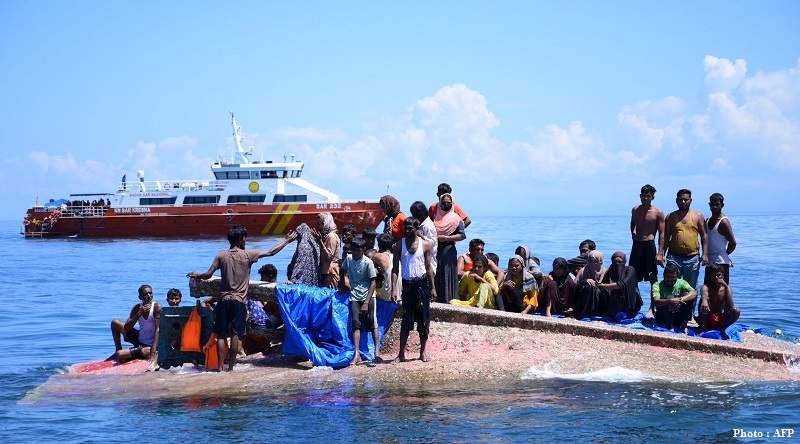 इन्डोनेसियाको समुद्रमा फसेका ६९ रोहिङ्ग्या शरणार्थीको उद्धार