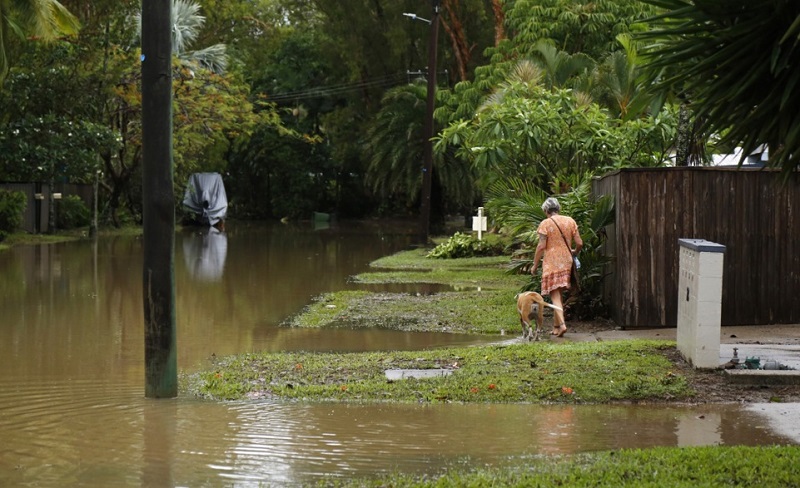 अष्ट्रेलियामा आँधीका कारण ७०० जना अलपत्र