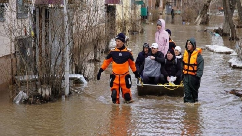 कजाकस्तानमा बाढीबाट प्रभावित ६ हजार बालबालिकासहित १६ हजार जनाको उद्धार