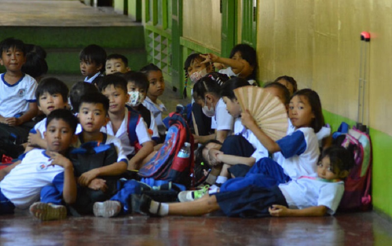 फिलिपिन्सको मनिलामा अत्यधिक गर्मीका कारण दर्जनौं विद्यालय बन्द