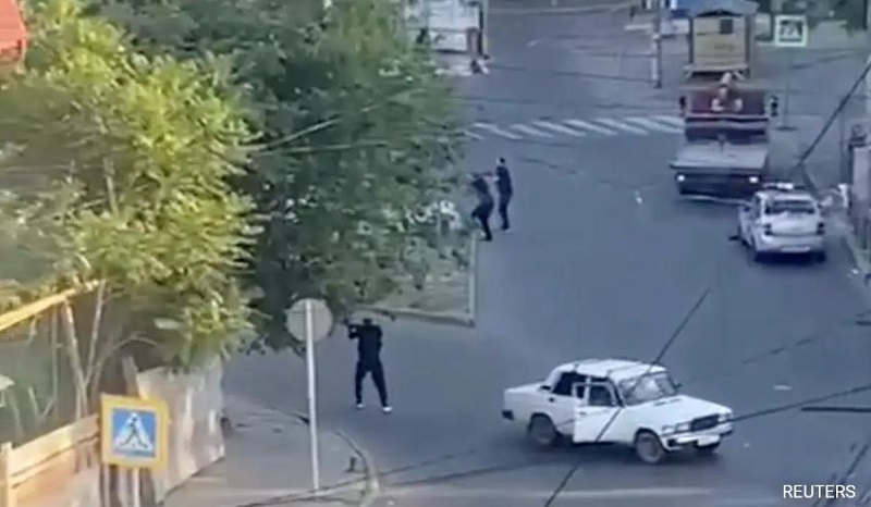 रूसमा आतङ्कवादी आक्रमण, कम्तीमा १५ प्रहरी अधिकृतको मृत्यु