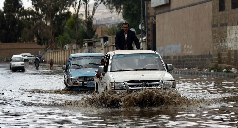 युद्धग्रस्त यमनमा बाढी : मृत्यु हुनेको सङ्ख्या ६० पुग्यो, हजारौं प्रभावित
