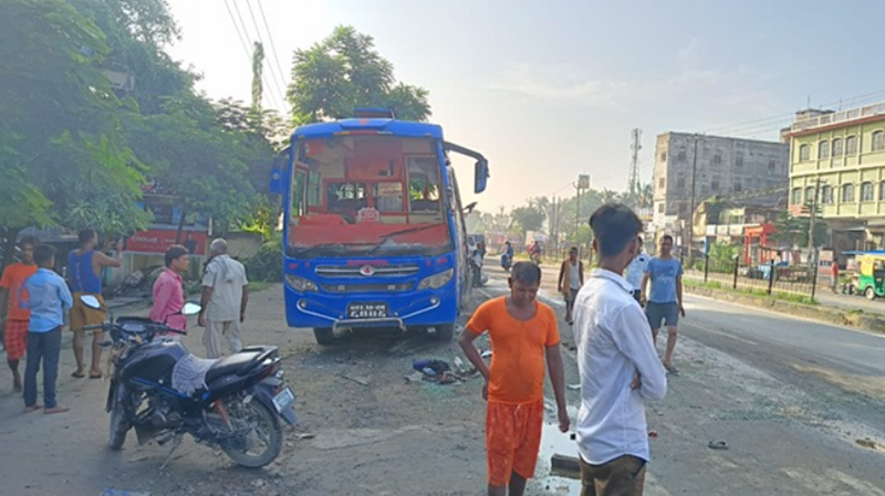 नेपाली तीर्थयात्री सवार बस भारतमा दुर्घटना, ४५ जना घाइते