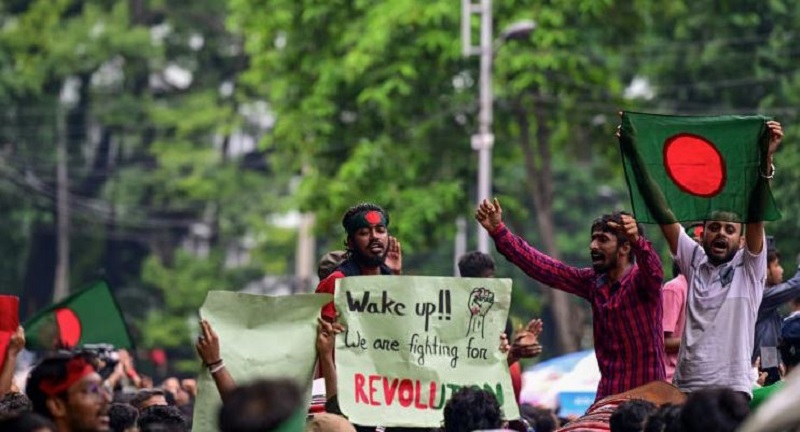बङ्गलादेशमा सरकार विरोधी प्रदर्शन, मृत्यु हुनेको सङ्ख्या ५० पुग्यो