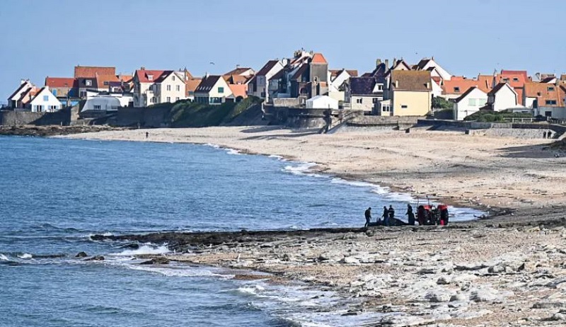 फ्रान्समा आप्रवासी बोकेको डुङ्गा दुर्घटना, ६५ जनाको उद्धार