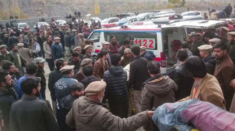 पाकिस्तानमा जन्ती बस दुर्घटना, कम्तीमा १४ जनाको मृत्यु