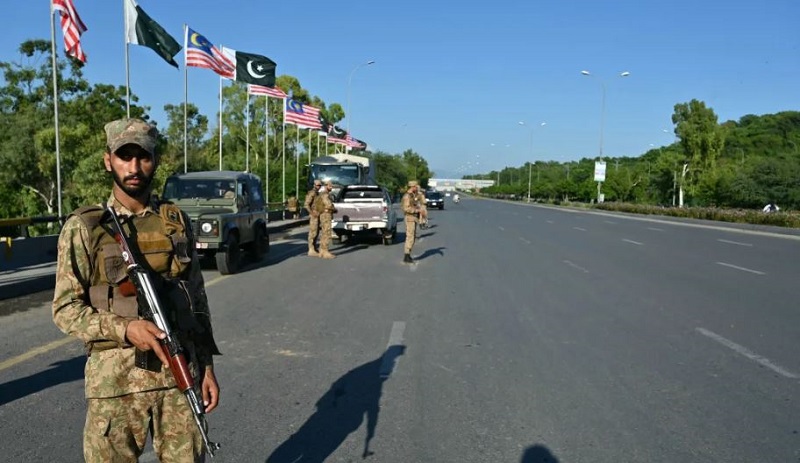 पाकिस्तानमा भएको आक्रमणमा ८ सैनिकको मृत्यु