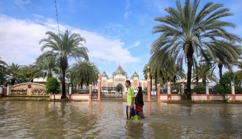 थाइल्याण्डमा बाढीका कारण मृत्यु हुनेको सङ्ख्या २५ पुग्यो
