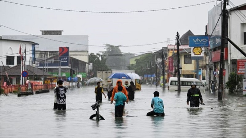 मलेसिया बाढी : १ लाखभन्दा बढी मानिस विस्थापित
