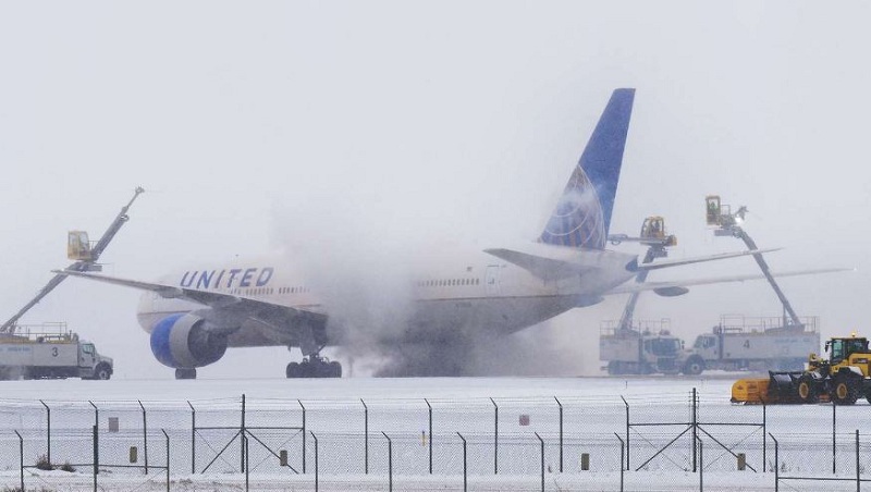 अमेरिकामा आँधीका कारण ३ हजारभन्दा बढी उडान रद्द