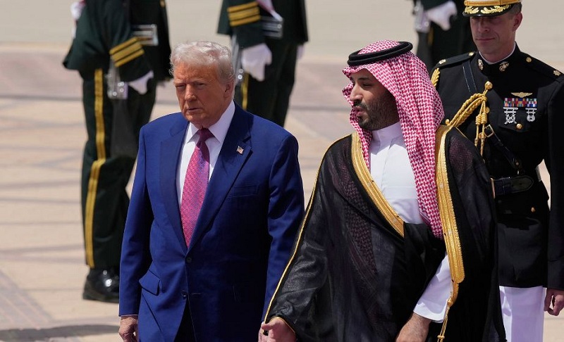 सिरियामाथिको प्रतिबन्ध हटाउने ट्रम्पको प्रतिबद्धता, साउदीसँग ६०० अर्ब डलरको सम्झौता