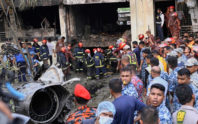 बङ्गलादेशमा लडाकु विमान दुर्घटना, २० जनाको मृत्यु