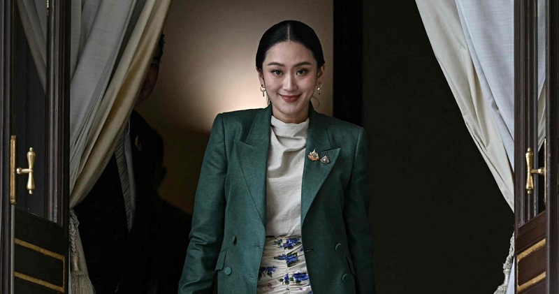 थाइल्यान्डकी पूर्वप्रधानमन्त्री सिनावात्राले दिइन् पार्टी नेतृत्वबाट राजीनामा