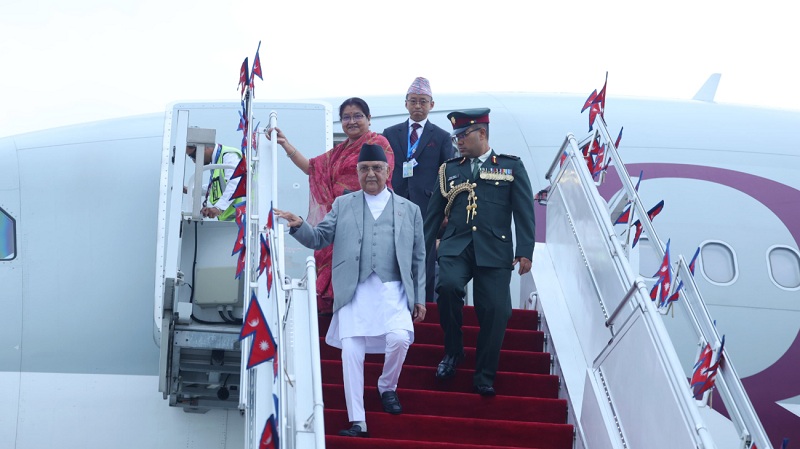 प्रधानमन्त्री ओली स्वदेश फिर्ता