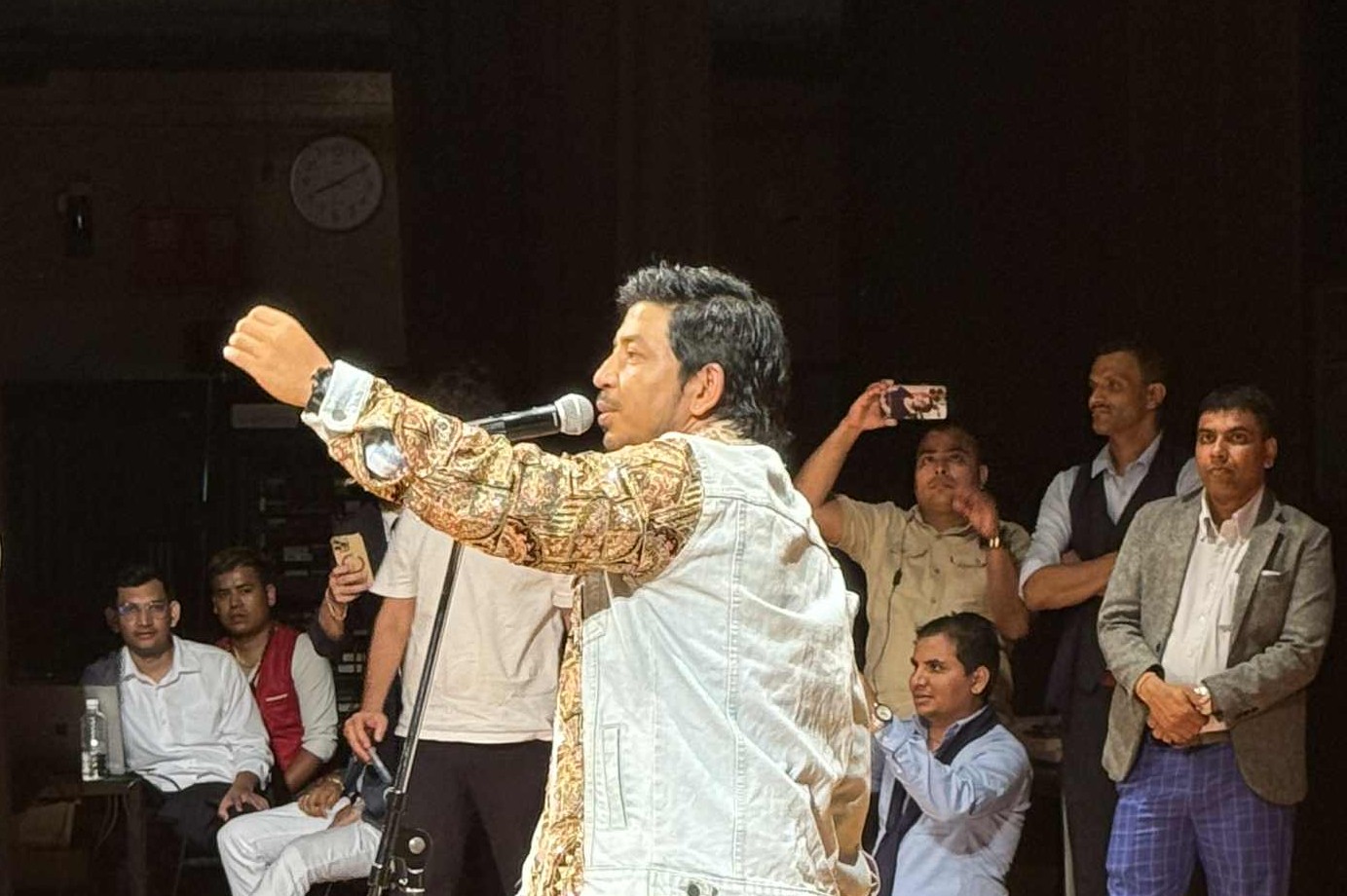 जापानबाट ‘स्टेज’ फर्किए प्रकाश सपुत