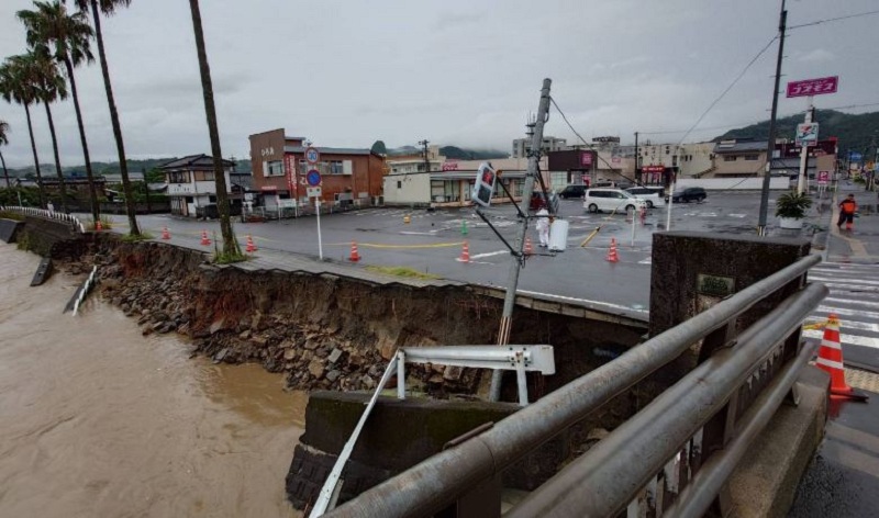 जापानको क्युसुमा निरन्तर वर्षा, बाढी र पहिरोको चेतावनी