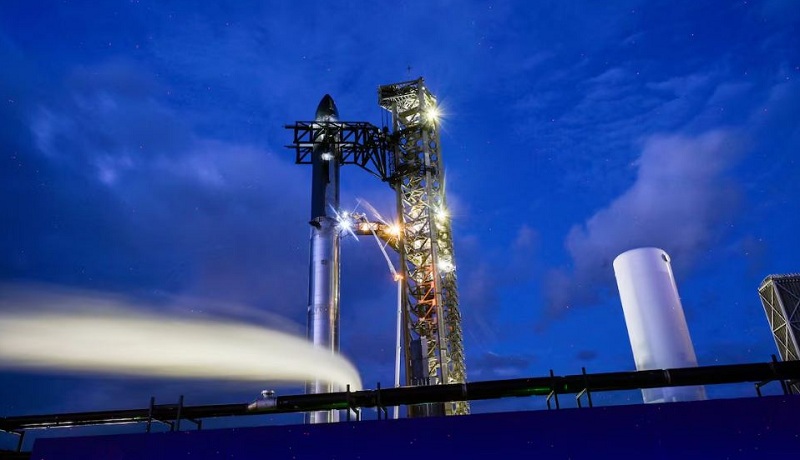 एक्कासि किन रोकियो स्टारशिपको दशौं परीक्षण उडान ?