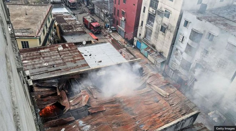 बङ्गलादेशको कपडा कारखानामा आगलागी, १६ जनाको मृत्यु