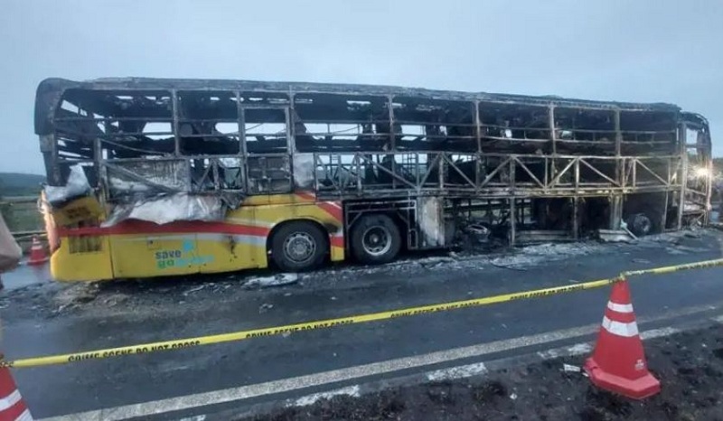 भारतीय बसमा आगलागी, मृत्यु हुनेको संख्या २५ पुग्यो