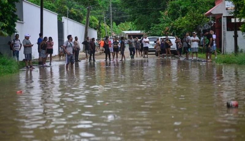 मेक्सिको बाढी : मृत्यु हुनेको संख्या ६४ पुग्यो, ६५ जना बेपत्ता