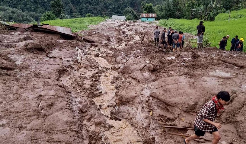 इलाम पहिरो : मृत्यु हुनेको संख्या ३७ पुग्यो, १० जना घाइते