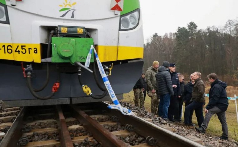 पोल्यान्डको वार्सामा ट्राम र एउटा बस आपसमा ठोकिँदा २३ जना घाइते