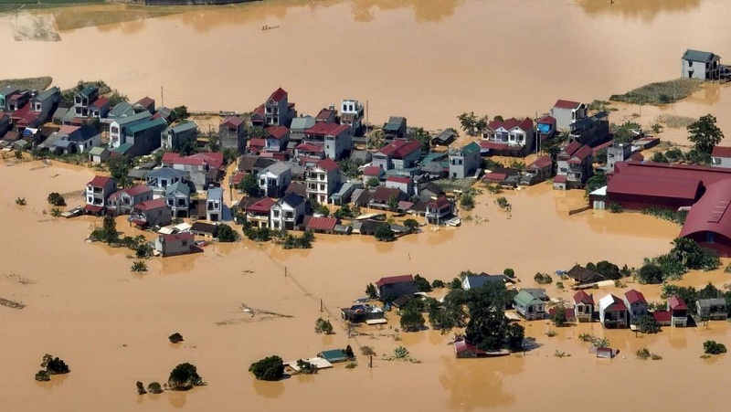 भियतनाममा भीषण बाढी : ३५ जनाको मृत्यु, हजारौं घर डुबानमा